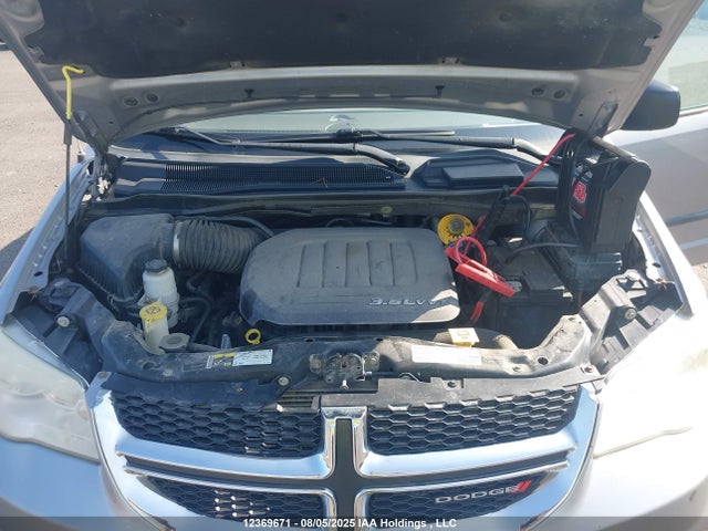 2C4RDGBG4ER100629 Dodge Grand Caravan