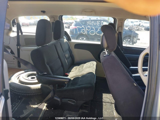 2C4RDGBG4ER100629 Dodge Grand Caravan