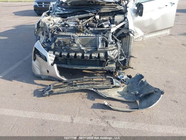 12377756 :رقم المزاد ، JN8BT3DD5NW274589 vin ، 2022 Nissan Rogue Platinum مزاد بيع
