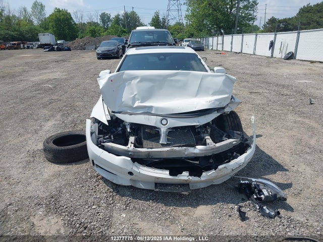 BMW 2019 2019 WBA4J3C51KBL06779 Image 13