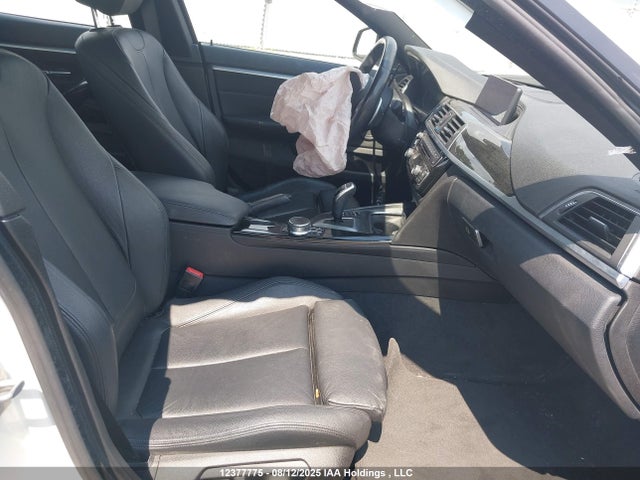 BMW 2019 2019 WBA4J3C51KBL06779 Image 5
