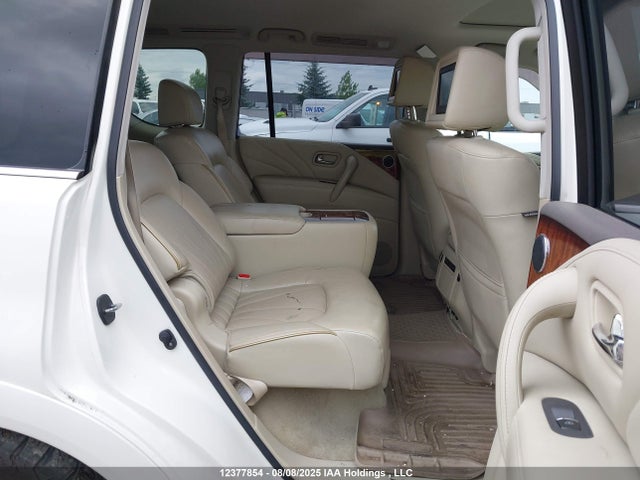 JN8AZ2NE9F9083270 Infiniti 2015