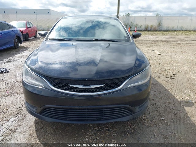 1C3CCCFB7FN715002 Chrysler 2015