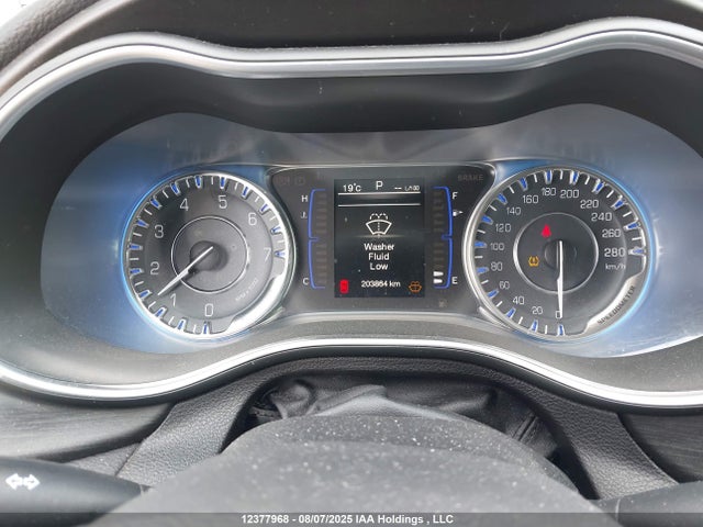 1C3CCCFB7FN715002 Chrysler 2015