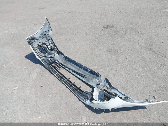 WVWUF7AU2GW224257 Volkswagen 2.0t