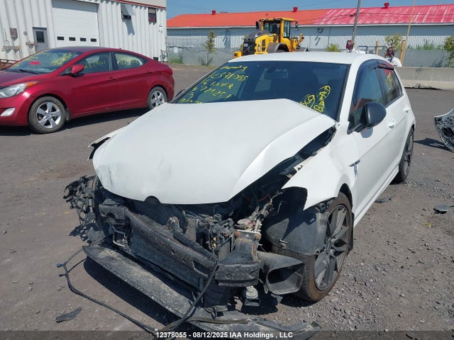 WVWUF7AU2GW224257 Volkswagen 2.0t