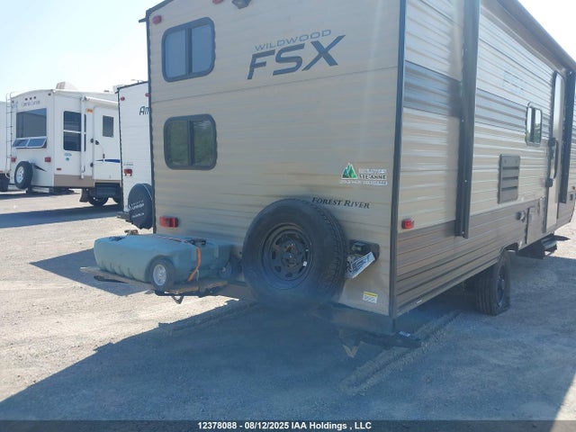 Forest River Wildwood Towables 2020 4X4TWDT17LY093896 Image 6