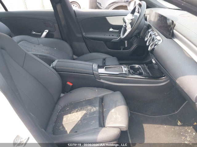 W1K5J4HBXSN532450 Mercedes-Benz m260