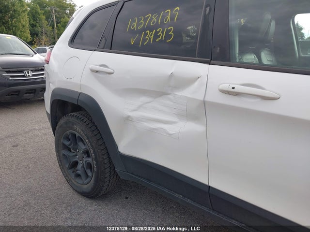 1C4PJMBX8KD134313 Jeep Cherokee
