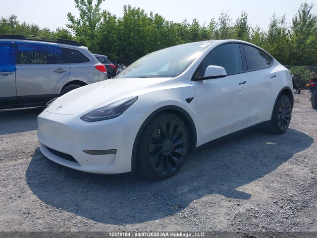 7SAYGDEF3NF415313 Tesla Model Y