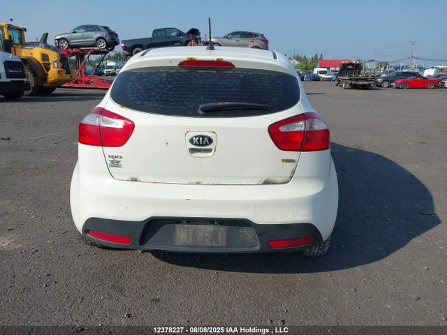 KNADM5A39F6981315 KIA dohc gamma