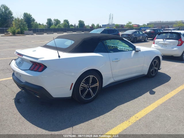 Ford 4v 2025 1FAGP8UH5S5116220 Image 4