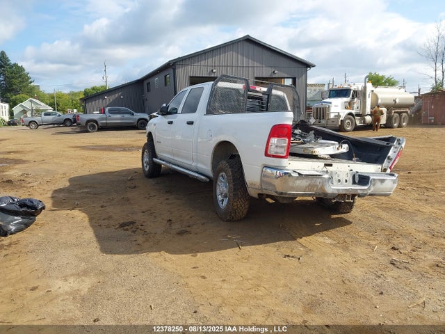 RAM 3500 2020 3C63R3CJ4LG133649 Image 3
