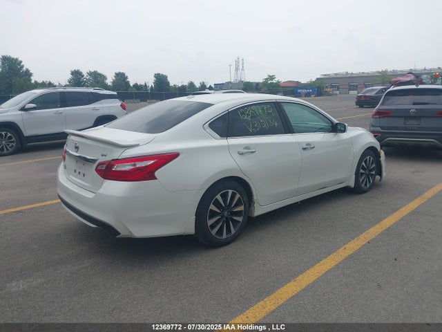 1N4AL3AP9HN312184 Nissan 2017