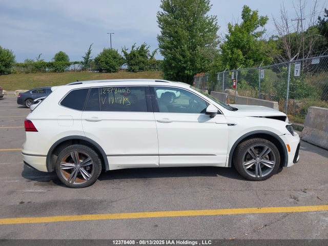3VV4B7AX6KM181719 Volkswagen Tiguan