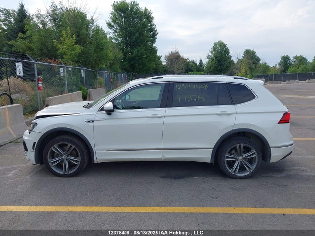 3VV4B7AX6KM181719 Volkswagen Tiguan