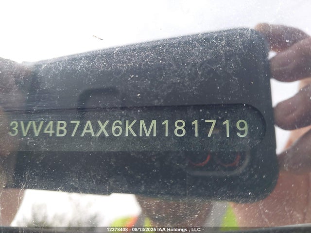 3VV4B7AX6KM181719 Volkswagen Tiguan