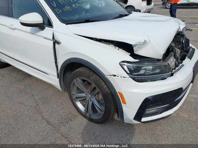 3VV4B7AX6KM181719 Volkswagen Tiguan