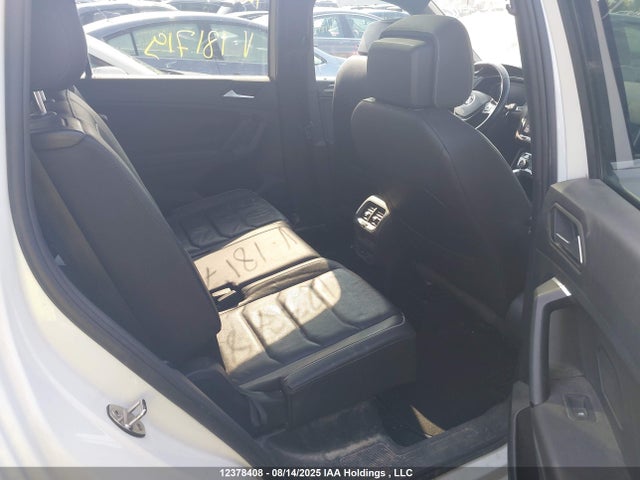 3VV4B7AX6KM181719 Volkswagen Tiguan
