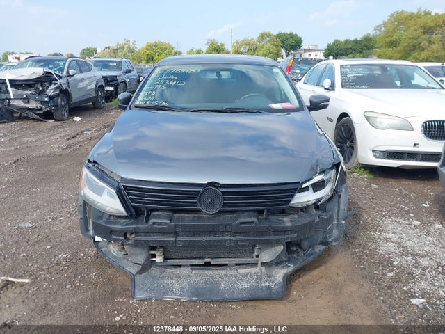 3VW2K7AJ2EM243412 Volkswagen Jetta