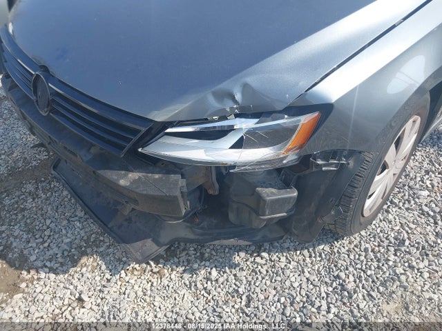 3VW2K7AJ2EM243412 Volkswagen Jetta