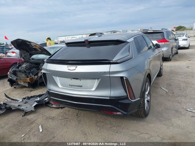 1GYKPMRK3RZ104209 Cadillac x0d + ec6