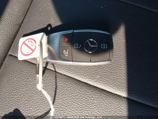 W1K5J4HB3SN535562 Mercedes-Benz m260