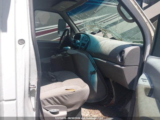 12378579 :رقم المزاد ، 1FDXE45F62HB61523 vin ، 2002 Ford E450 E-super Duty Cutaway مزاد بيع