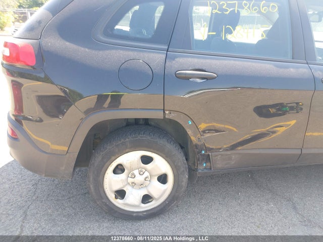 1C4PJLAB3GW128415 Jeep Cherokee
