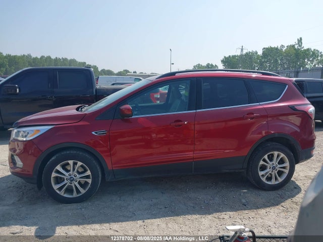 1FMCU9H9XJUD52372 Ford 2018