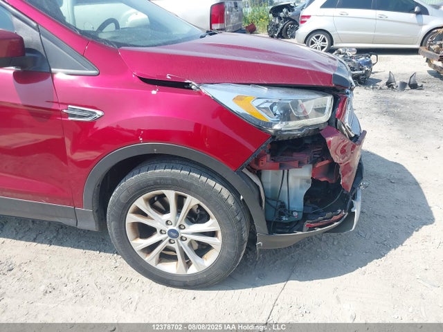 1FMCU9H9XJUD52372 Ford 2018