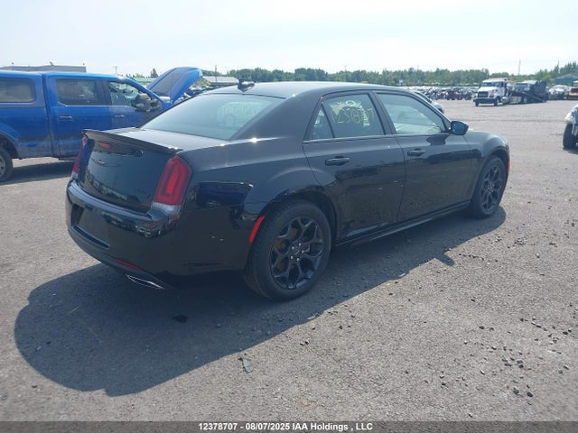 2C3CCAGG6NH256695 Chrysler 300