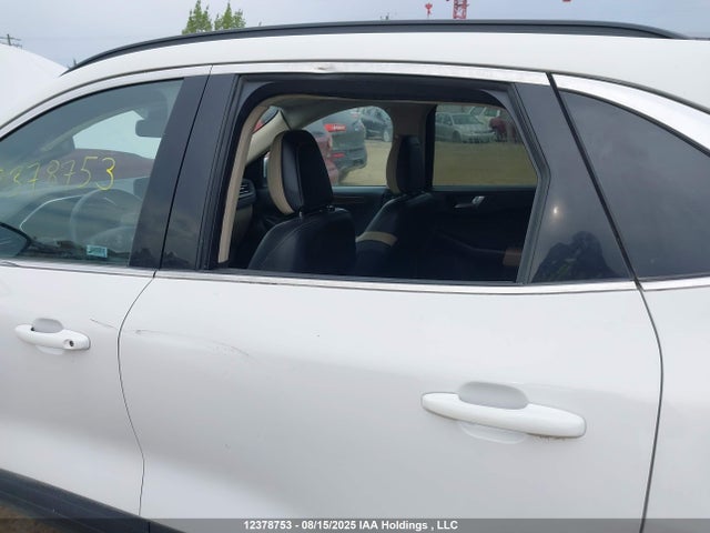 1FMCU9J92LUB27537 Ford gtdi, 240ps