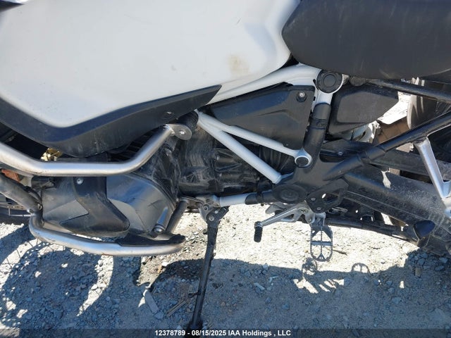 WB10M1304N6F27355 BMW 2022