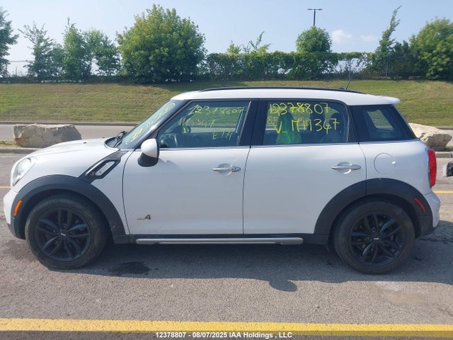 Mini 2015 2015 WMWZC5C58FWM19347 Image 14