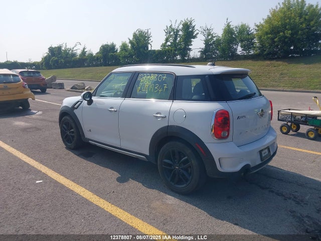 Mini 2015 2015 WMWZC5C58FWM19347 Image 3