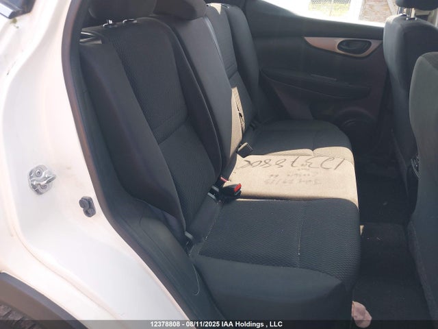 JN1BJ1CP3JW104729 Nissan 2018