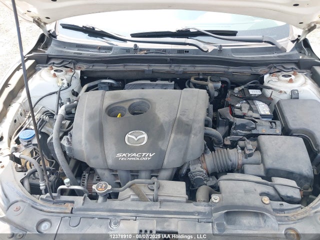 JM1BM1V73E1174672 Mazda pe
