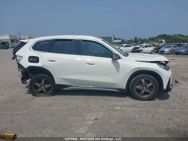 BMW X1 2023 WBX73EF0XP5W07842 Image 12