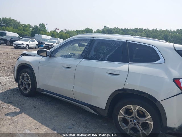 BMW X1 2023 WBX73EF0XP5W07842 Image 13