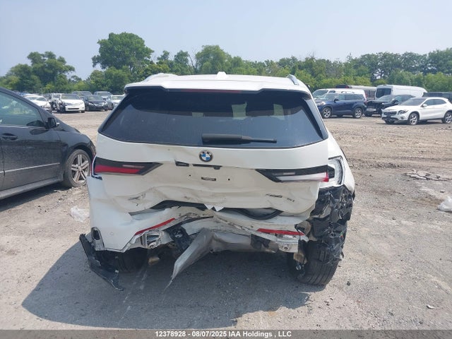 BMW X1 2023 WBX73EF0XP5W07842 Image 15