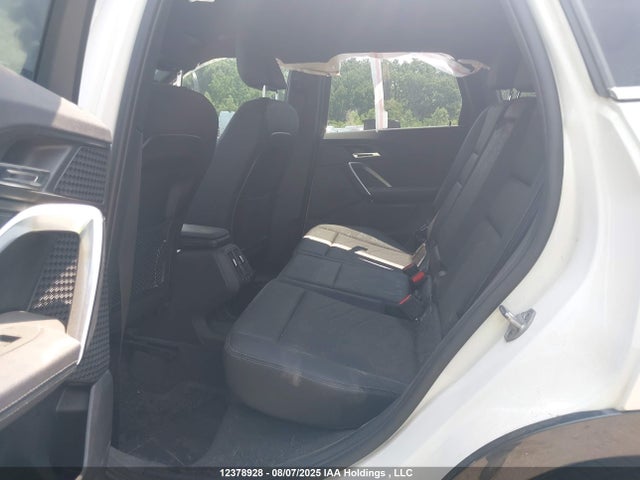 BMW X1 2023 WBX73EF0XP5W07842 Image 8
