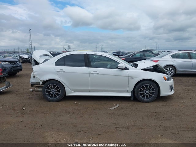 Mitsubishi 2.0 dohc mivec 2017 JA32U2FU7HU602531 Image 14