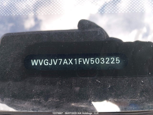WVGJV7AX1FW503225 Volkswagen 2015