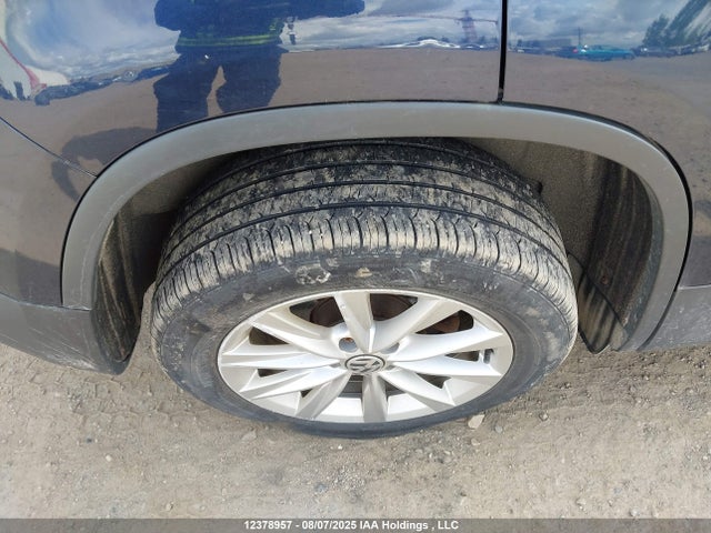 WVGJV7AX1FW503225 Volkswagen 2015