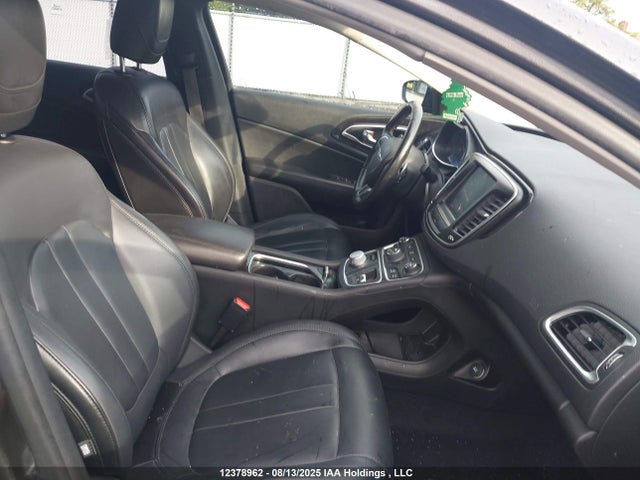 1C3CCCCG5GN186988 Chrysler 2016