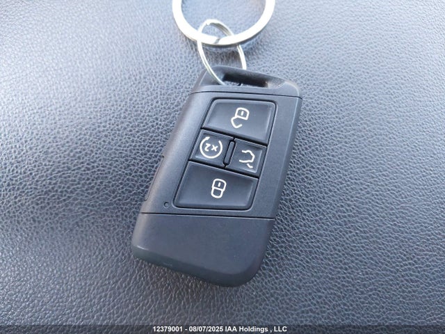 Volkswagen fsi 2019 1V2NR2CA4KC589503 Image 11