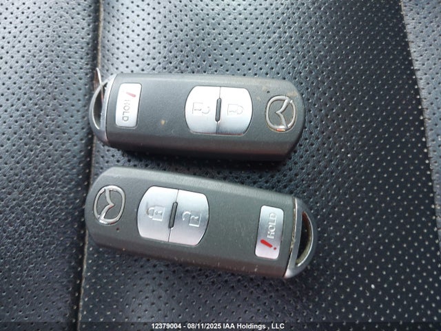 JM3KE4DY1E0343433 Mazda py