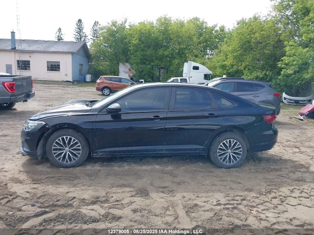 3VWN57BU6MM029857 Volkswagen tsi