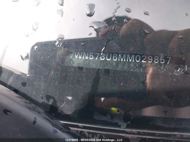 3VWN57BU6MM029857 Volkswagen tsi